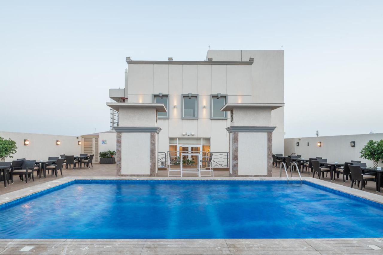 فندق قمر جدة Qamar Hotel جدة المظهر الخارجي الصورة